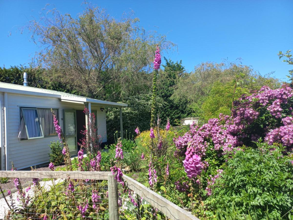 One Bedroom Country Cottage Motueka Esterno foto